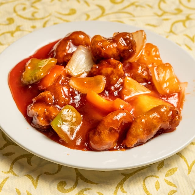 甜酸肉 Sweet & Sour Pork.