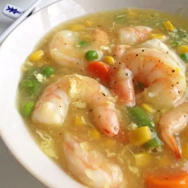 龍蝦糊 Prawns with Lobster Sauce.